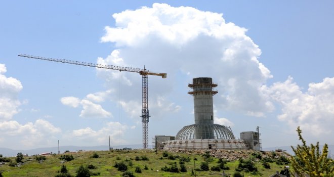 Köroğlu Parkındaki Kaide Ve Müze Binası Eylülde Hizmete Girecek