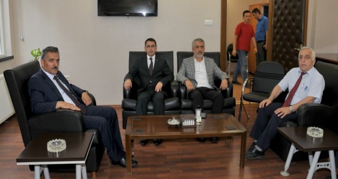 Türkmenistan Büyükelçisi Amanlıyevden Saçı Lastiklere Dolanan Öğrenciye Ziyaret