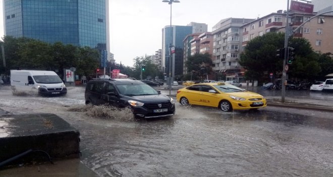 Yağmur Anadolu Yakasında Etkili Oldu