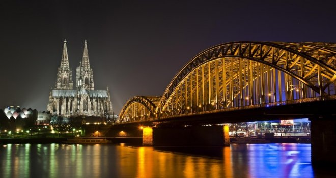 Almanya: Köprülerimiz Güvenli