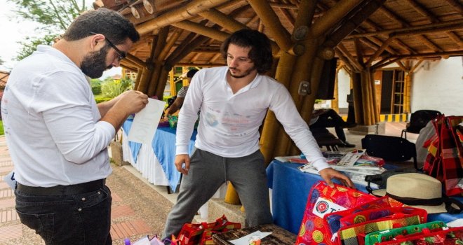 Tikanın Genç Gönüllüleri Latin Amerikada