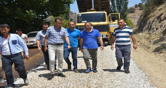 Alaşehirde Asfalt Çalışmalarına Devam Ediliyor