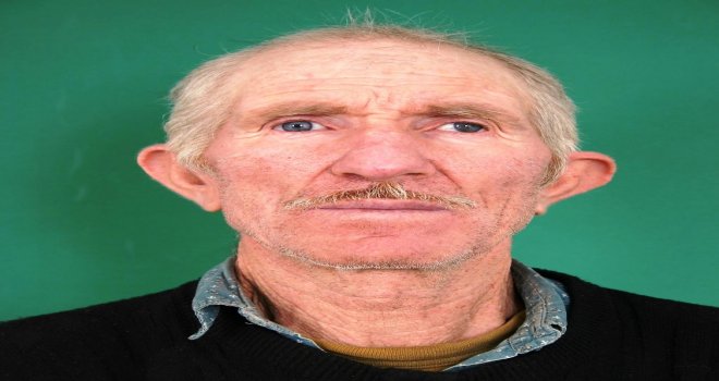 Hisarcıkta Ceviz Ağacından Düşen Yaşlı Adam Hayatını Kaybetti