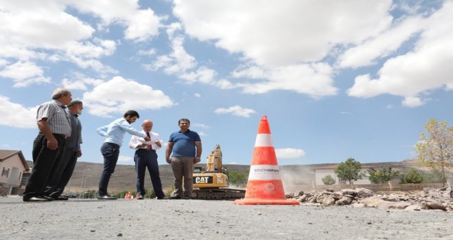 Kocasinanda Yol Yapım Çalışmaları Devam Ediyor