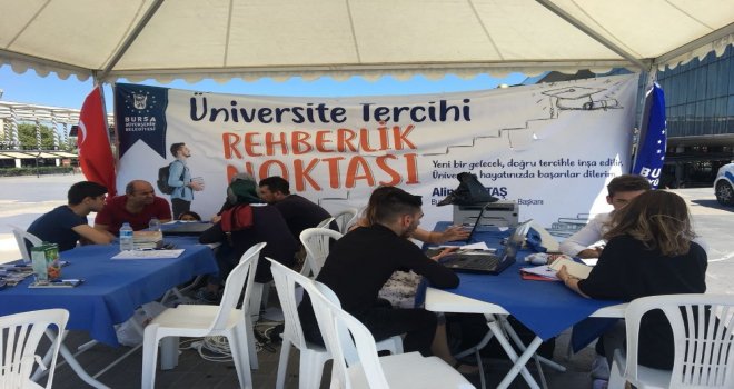 Bursa Büyükşehirden Üniversite Adaylarına Tercih Desteği
