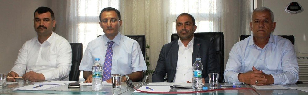 Alaşehirde Üzüm İşçi Ücretleri Belirlendi