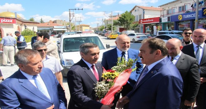 Bakan Eroğlu: “Türkiye Dünyaya Demokrasi Dersi Verdi”