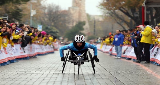 Engelli Atlet Zübeyde Süpürgeci Akdeniz Oyunlarında Türkiyeyi Temsil Edecek