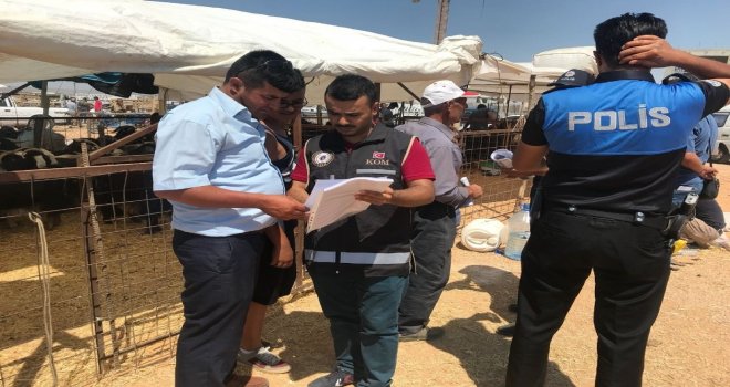 Karamanda Kurban Pazarında Broşürlü Sahte Para Uyarısı