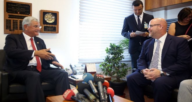 Tbmm Dışişleri Komisyonu Başkanı Bozkır, Abd Maslahatgüzarı Hovenier İle Görüştü