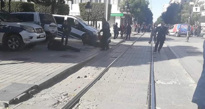 Tunusta İntihar Saldırısı: 10 Yaralı