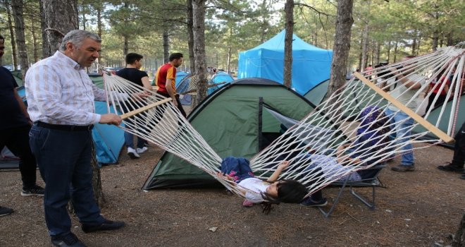 Başkan Çelik, Sarımsaklıda Kamp Yapan Aileleri Ziyaret Etti