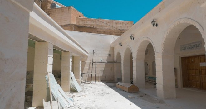 Mardinde Tarihi Cami Yenilendi