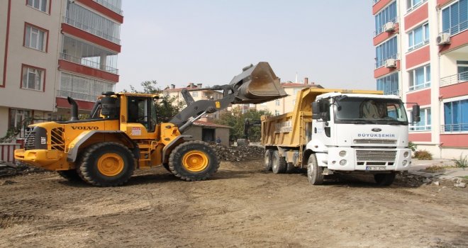 Cadde Ve Sokaklar Kışa Hazırlanıyor