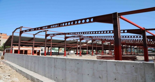 Nafiz Gürman Pazar Yerinde Sona Doğru