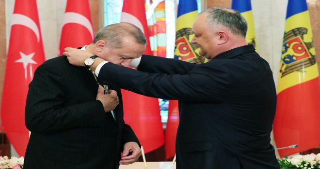 Moldovada Erdoğana Cumhuriyet Nişanı