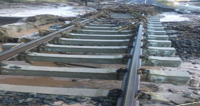 Buharkentteki Tren Rayları Onarılınca Seferler Başladı