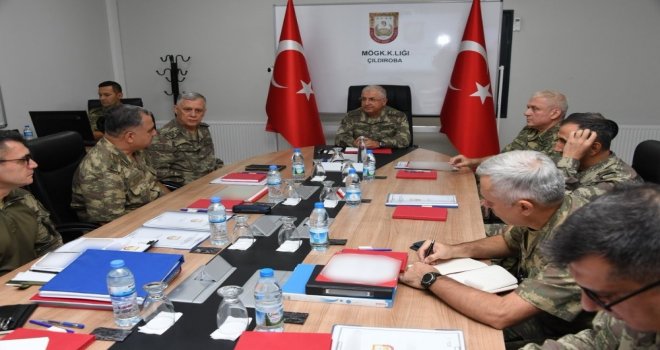 Tsk: Genelkurmay Başkanı Orgeneral Yaşar Güler, Beraberinde Kara Kuvvetleri Komutanı Orgeneral Ümit Dündar İle Birlikte Gaziantep Ve Hatay Bölgelerindeki Birlik Ve Karargâhlarda İnceleme Ve Denetlemel