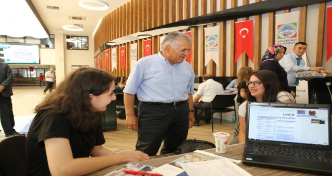 Melikgazide 6 Günde 1378 Öğrenciye Rehberlik Hizmeti Verildi