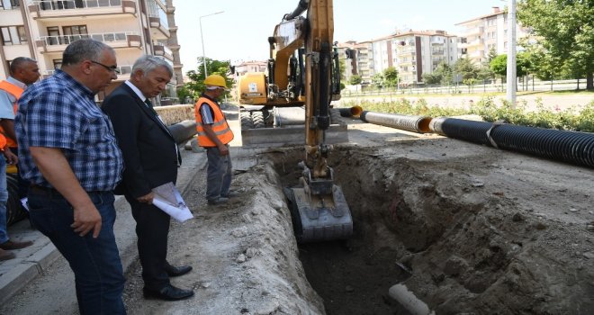 Isparta Belediye Şehrin Altyapısını Santim Santim İşliyor