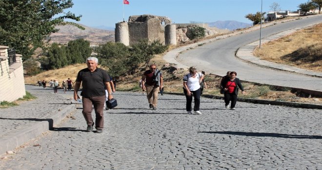 Unesco Listesine Giren Harputa Sonbaharda Bile İlgi Azalmadı