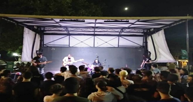 Sinema Tutkunları Çalı Köy Filmleri Festivalinde Buluştu