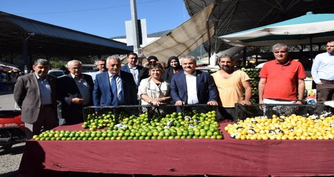 Milletvekili Ünal Pazarcı Esnafını Ziyaret Etti