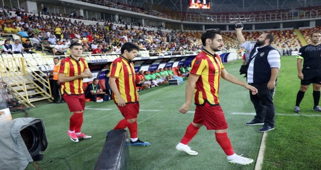 Spor Toto Süper Lig: Evkur Yeni Malatyaspor: 0 - Atiker Konyaspor: 1 (İlk Yarı)