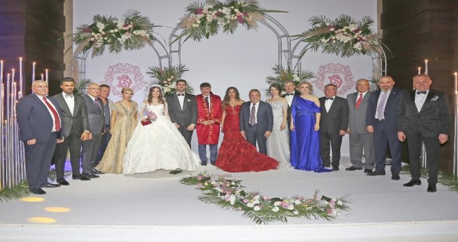 Antalyayı Buluşturan Düğün