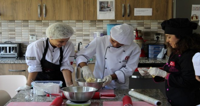 Kocaelide Engelli Öğrencilerden Örnek Davranış