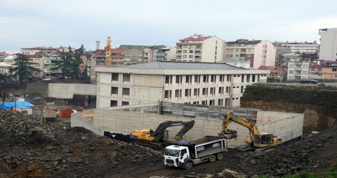 Trabzonda Cudibey Ortaokulu Ve Öğretmenevi İnşaatı Hızla İlerliyor
