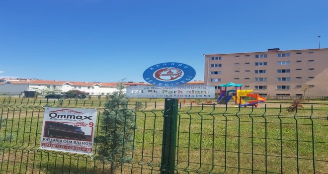 Karasuda Parklara Whatsapp İhbar Hattı Tabelası Asıldı
