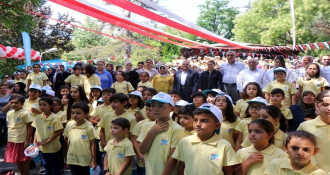 Melikgazi Belediyesi Yaz Okulları Öğrencileri Hünerlerini Sergiledi