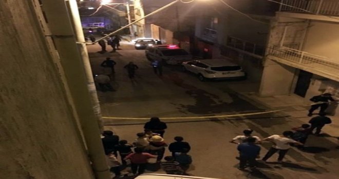 İzmirde Silahlı Kavga: 3 Yaralı
