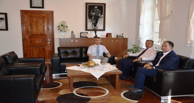 Milletvekili Canbeyden Kaymakam Sırmalıya Ziyaret