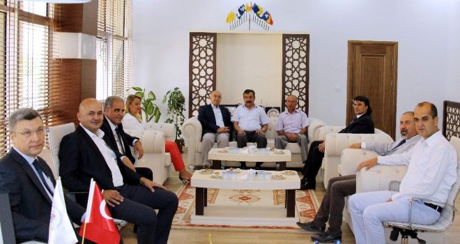 Başkan İsmet Özotraçtan, Gültekine Kütahya Vişnesi Coğrafi İşareti Teşekkürü