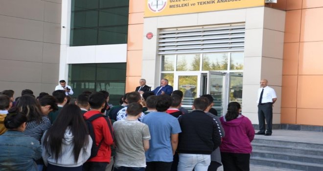 Başkan Tahir Nursaçan, Özel Kayseri Osb Teknik Kolejini Ziyaret Etti