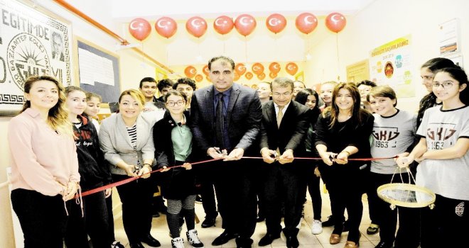 Atatürk Ve Cumhuriyet Sergisine Yoğun İlgi