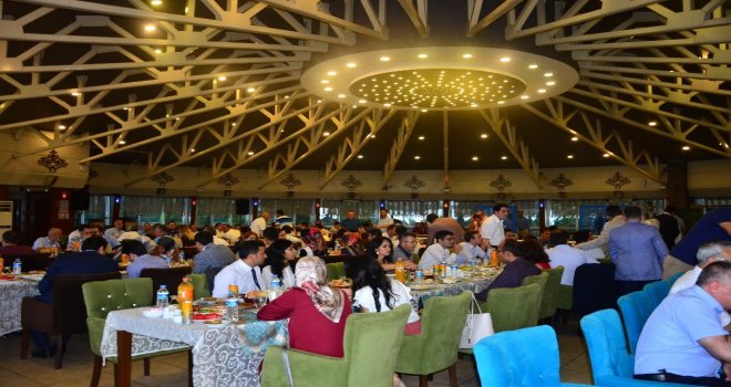 Savcı Ve Hakimlere Veda Yemeği