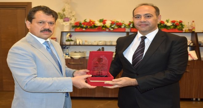 Mağdurların Ve Hükümlülerin Hayatlarını Değiştiren Müdürler Veda Etti