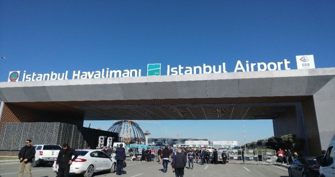 İstanbulun Yeni Havalimanının Tabelası Asıldı