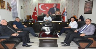 Şehit Ailesi Yeni Atanan Kaymakamı Ziyaret Etti