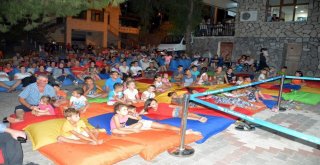 Çakmaklıda Sinema Keyfi