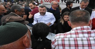 Ak Parti Ağızları Tatlandırdı