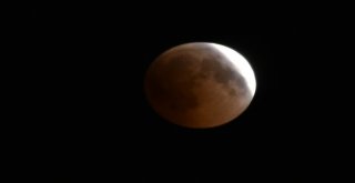 Kanlı Ay Tutulması Gümüşhanede Merakla İzlendi