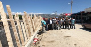 Eğirdirde Sanayi Esnafına Set Olan Duvar İnşaatı Durduruldu