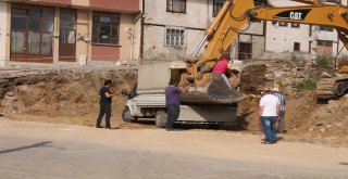 (Özel) Tarihi Cami Hafriyatında Küp Çıktı