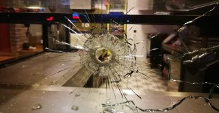 Börekçi Dükkanı Kurşunlandı, Mahalleli Panik Oldu