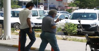 Antalyada Acemi Kasaplar İş Başında