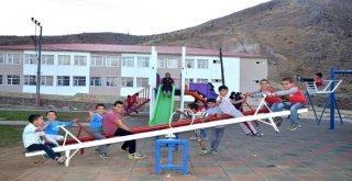 Tatvandaki Mahallelerde Semt Parkları Oluşturuluyor